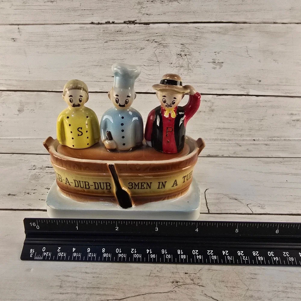 Vintage Enesco Rub-A-Dub-Dub 3 Men in a Tub Salt Pepper Shaker Set E3230 Ceramic